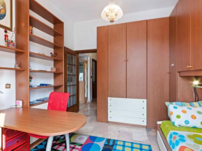 Spacious Apartment in Lavagna near Sea and City Centre Lavagna